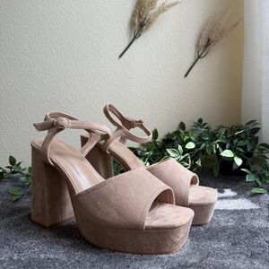 Rsxses Women's Tan and Cream Footwear